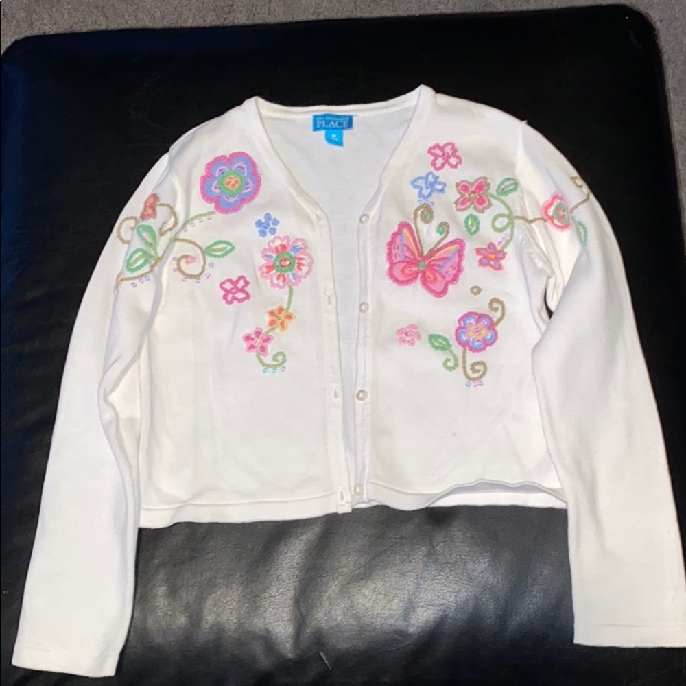 White cardigan with flower design